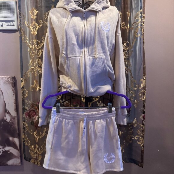 PINK Victoria's Secret hoodie and shorts set ~ XS - Picture 2 of 4